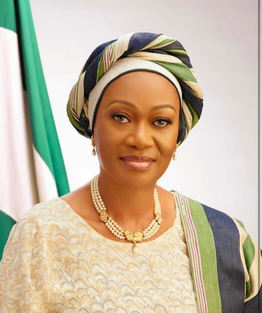 IRRESPECTIVE OF POLITICAL AFFILIATION LET US BUILD THIS COUNTRY TOGETHER, NIGERIA FIRST LADY